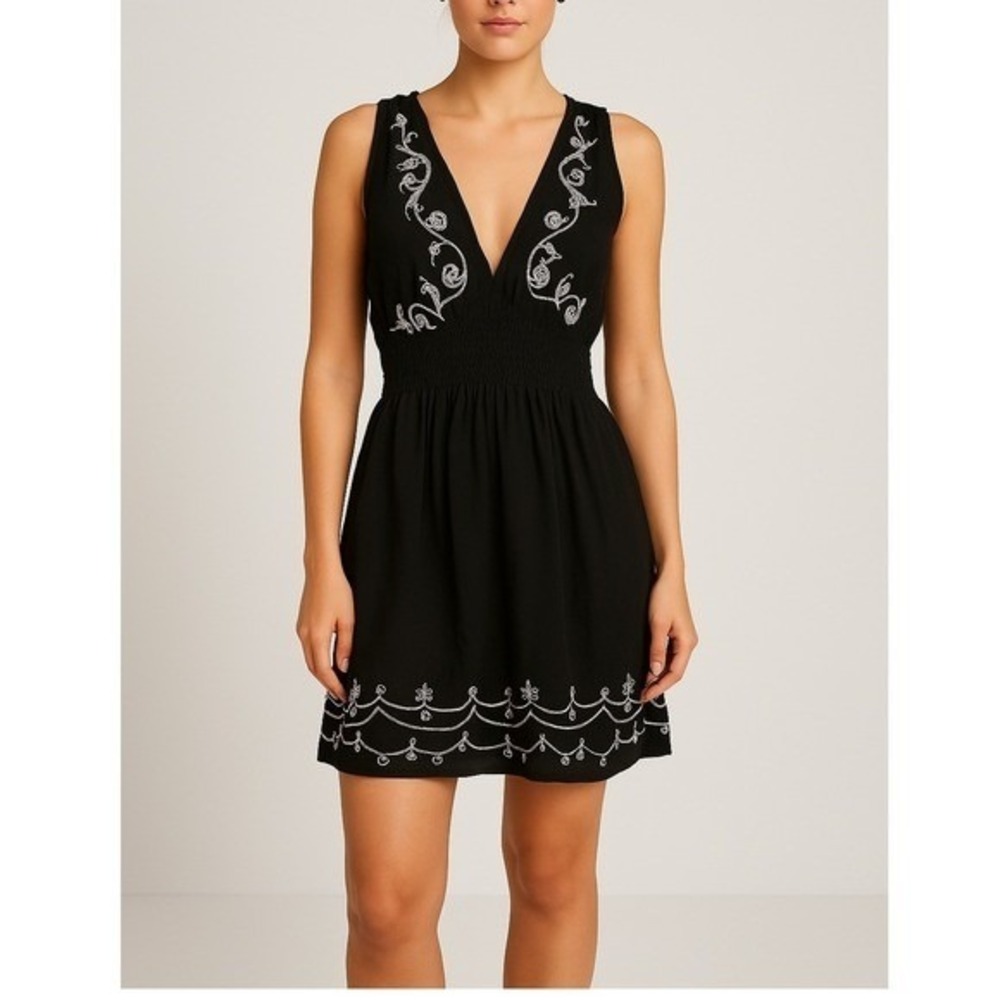 Just from Bali One Size Black Embroidered V-Neck Smocked Waist Mini Dress Rayon‎